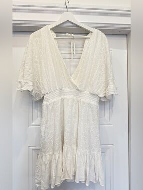LULUS WHITE EYELET DRESS FLUTTER SLEEVE XL BRIDAL EUC